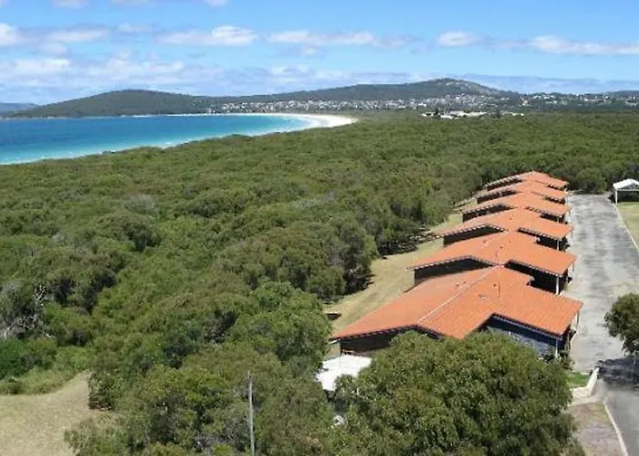 Emu Beach Chalets