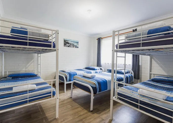 Emu Beach Chalets